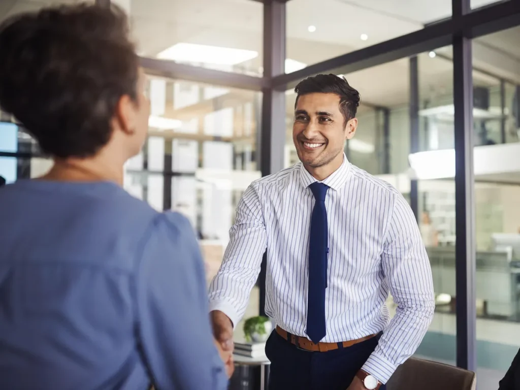 Some Ways to make a Good Impression in an Interview​